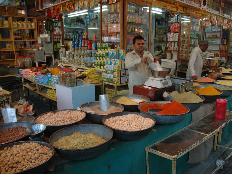 Local vendors in Shivajinagar